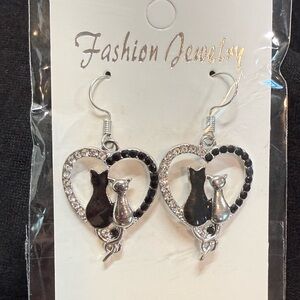 Cat Earrings NWOT